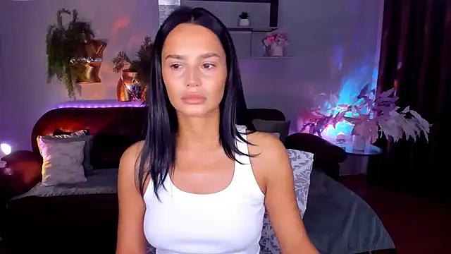 Snapshot of DanaSincere chatting on June 2026 03:50:01 AM DanaSincere online show from June 2026 03:50:01 AM