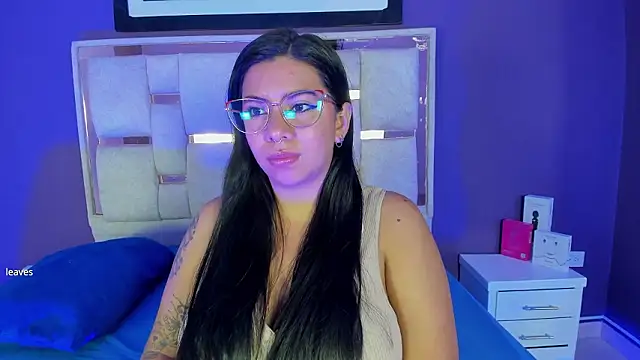 emilyy cooperr online show from February 2026 12:24:02 PM