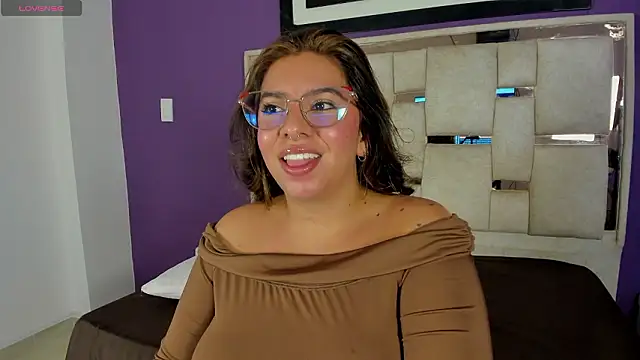 emilyy cooperr online show from March 2026 12:20:02 PM