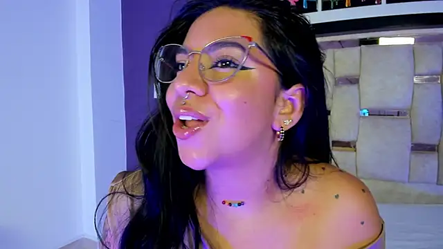 emilyy cooperr online show from February 2026 12:21:01 PM