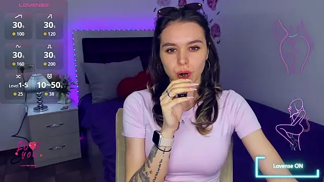 EmelyMason online show from April 2026 05:54:02 AM