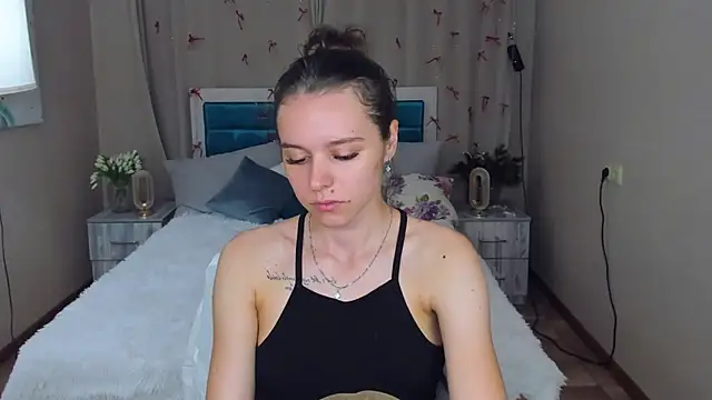 EmelyMason online show from June 2026 06:24:01 AM