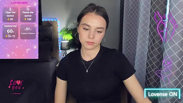 EmelyMason online show from February 2026 11:43:01 AM