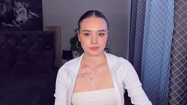 EmelyMason online show from March 2026 10:43:01 AM