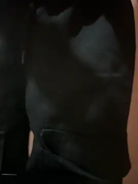 Lightskinbouy online show from April 2026 11:13:01 AM