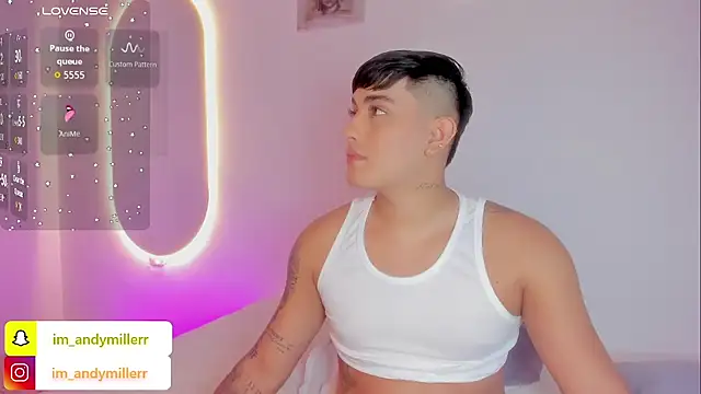 Snapshot of CarringtonAndy chatting on April 2026 07:45:01 AM CarringtonAndy online show from April 2026 07:45:01 AM