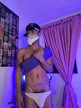 CRAZY-BOY99 online show from February 2026 11:10:01 AM