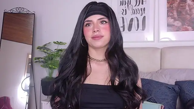 SaritaBratz online show from February 2026 08:51:01 PM