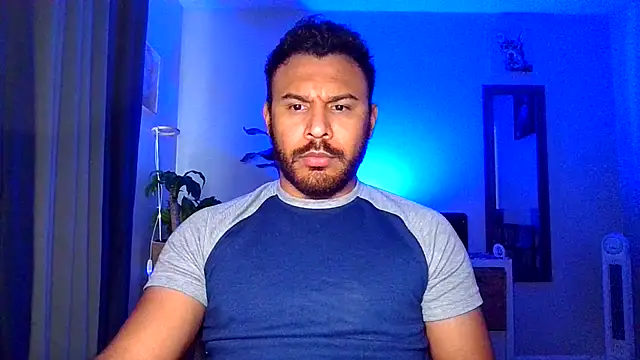 HotLatin69 online show from February 2026 07:43:01 PM