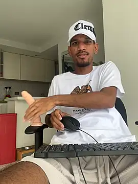 Miguel bigcock online show from February 2026 03:20:01 PM