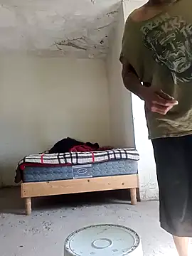 Snapshot of Flomi13 chatting on March 2026 09:30:01 PM Flomi13 online show from March 2026 09:30:01 PM