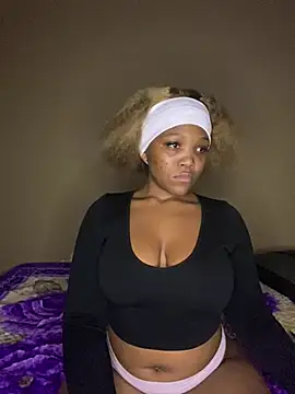 Snapshot of Beyoncex05 chatting on May 2026 09:01:02 PM Beyoncex05 online show from May 2026 09:01:02 PM