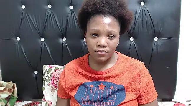 Snapshot of Beyoncex05 chatting on March 2025 08:31:02 PM Beyoncex05 online show from March 2025 08:31:02 PM