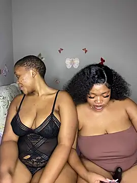 Snapshot of Beyoncex05 chatting on February 2026 08:52:02 PM Beyoncex05 online show from February 2026 08:52:02 PM