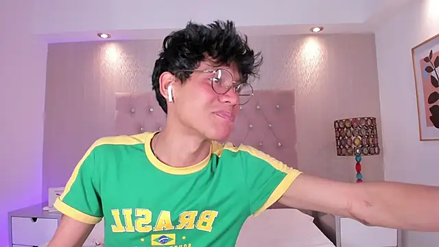 Jonas Rivers online show from March 2026 04:09:02 AM