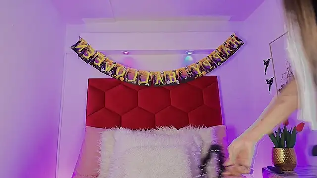 Jonas Rivers online show from October 2025 01:54:01 PM