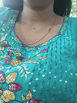 Sexyradha  online show from May 2026 04:44:01 AM