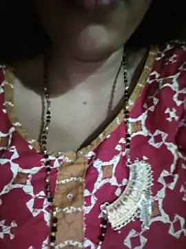 Snapshot of Sexyradha_ chatting on June 2026 05:21:02 PM Sexyradha online show from June 2026 05:21:02 PM