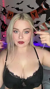 April Vancee online show from October 2025 04:03:01 PM