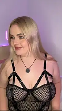 April Vancee online show from April 2026 05:20:01 PM