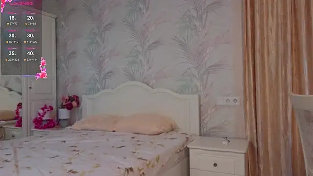 JaneVibes online show from November 2025 06:29:01 AM