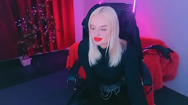 Miss Alice Silver online show from May 2026 07:17:01 PM