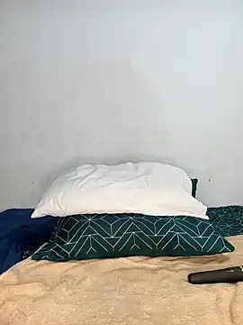 Snapshot of Missvixen81 chatting on January 2026 09:18:02 PM Missvixen81 online show from January 2026 09:18:02 PM