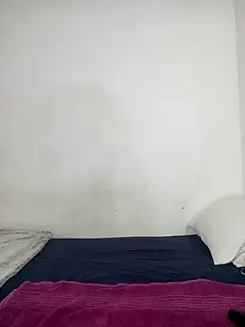 Missvixen81 online show from December 2025 04:51:02 AM