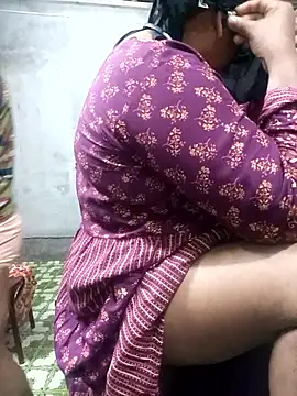 Snapshot of Pakhi_Couple_69 chatting on September 2025 05:35:02 PM Pakhi Couple 69 online show from September 2025 05:35:02 PM