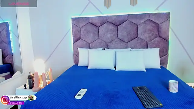 aurora collinss  online show from September 2025 12:44:01 PM