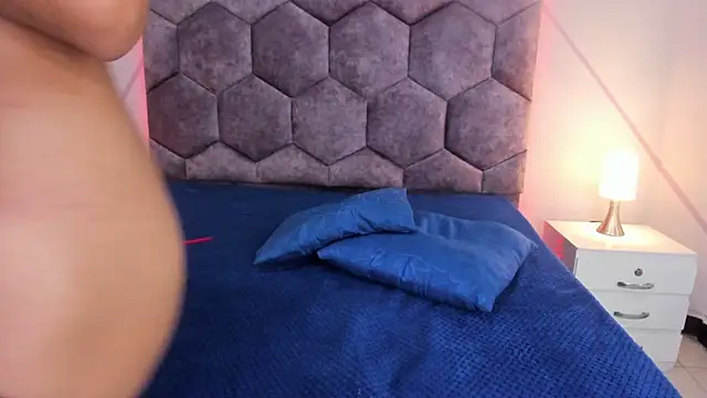 aurora collinss  online show from March 2025 12:43:02 PM