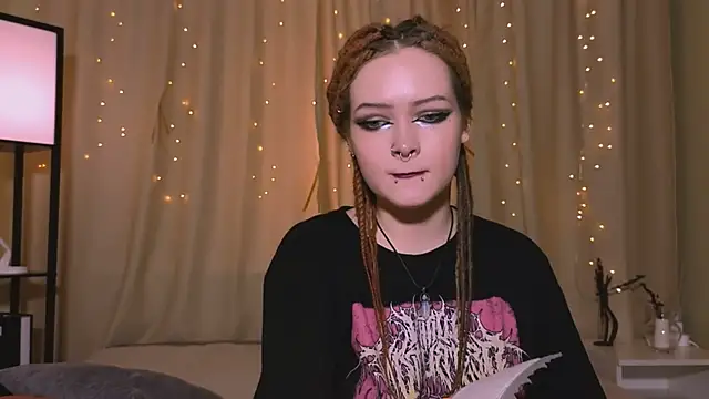 NicoleFlloret online show from March 2025 12:06:02 PM