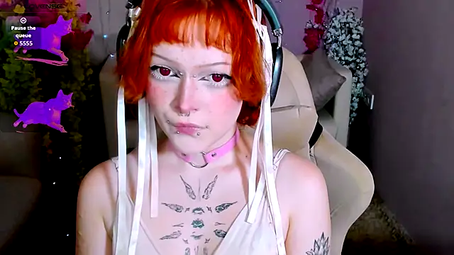 NicoleFlloret online show from September 2025 08:47:01 PM