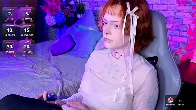 NicoleFlloret online show from September 2025 08:49:02 PM