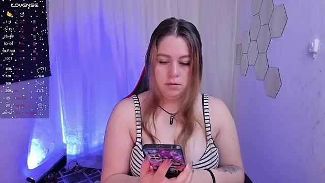 sarah t1  online show from May 2026 03:10:01 PM