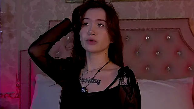 HeatherSweet  online show from October 2025 05:23:02 PM