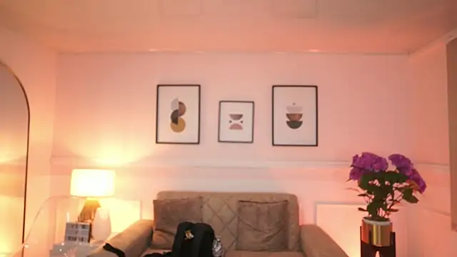 JulesBenett online show from October 2025 11:33:01 AM