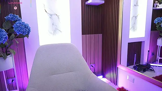 JulesBenett online show from April 2026 12:12:02 PM