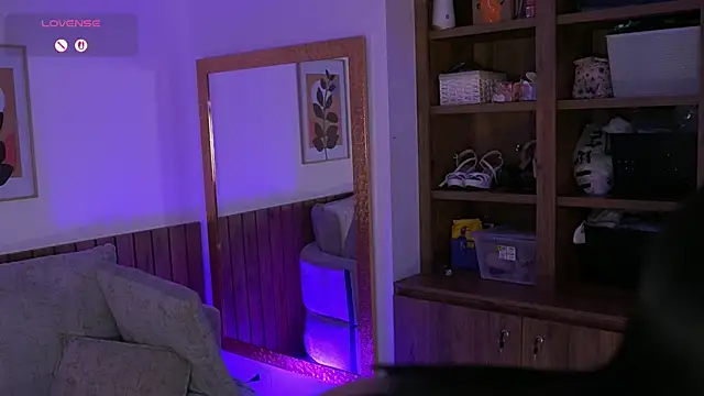 JulesBenett online show from January 2026 11:39:02 AM