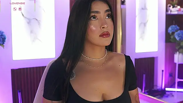 JulesBenett online show from April 2026 12:07:02 PM