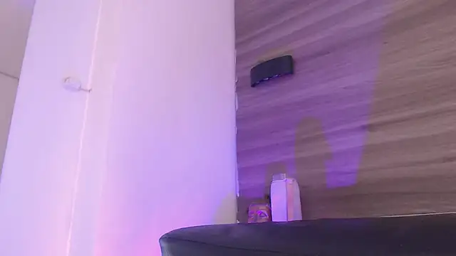 Snapshot of SashaNova chatting on March 2026 07:59:01 AM SashaNova online show from March 2026 07:59:01 AM