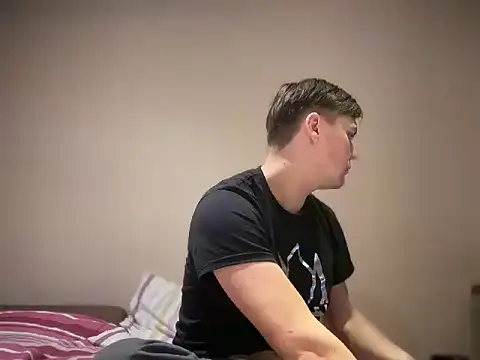 Snapshot of SteelViper chatting on October 2025 04:37:01 PM SteelViper online show from October 2025 04:37:01 PM