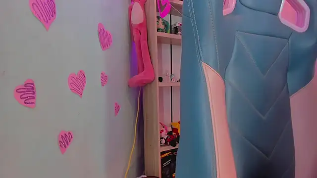 Olivia pretty  online show from March 2025 06:34:01 PM