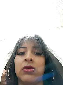 Sarah917 online show from November 2025 06:07:02 PM