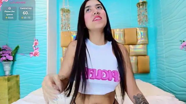 Snapshot of Mia_Montess chatting on October 2025 12:40:02 PM Mia Montess online show from October 2025 12:40:02 PM