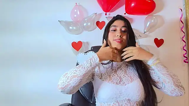 Mia Montess online show from February 2026 01:00:01 PM