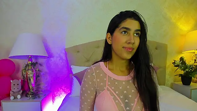 Snapshot of Mia_Montess chatting on April 2026 05:17:02 PM Mia Montess online show from April 2026 05:17:02 PM