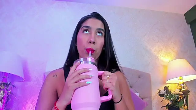 Snapshot of Mia_Montess chatting on April 2026 02:54:01 PM Mia Montess online show from April 2026 02:54:01 PM