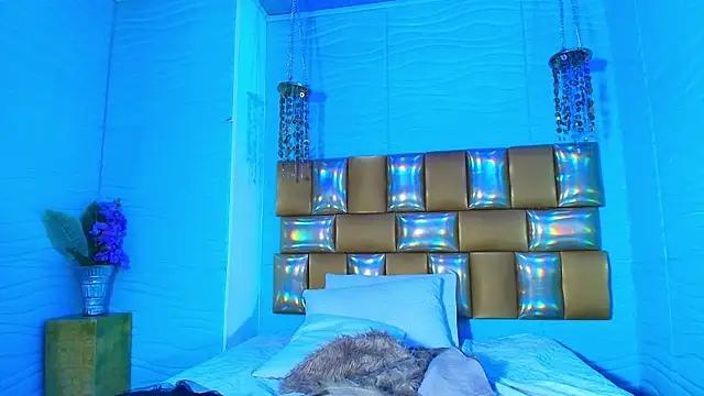 Mia Montess online show from January 2026 12:49:01 AM