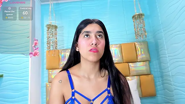 Mia Montess online show from November 2025 12:42:02 PM